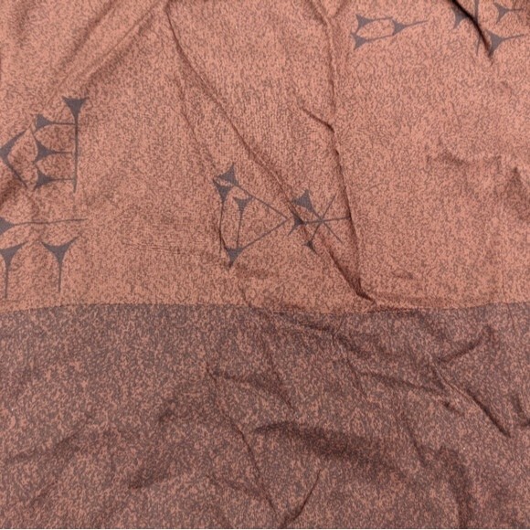 Endless Knot Art Women's Top, Size Small/Medium - Picture 4 of 8